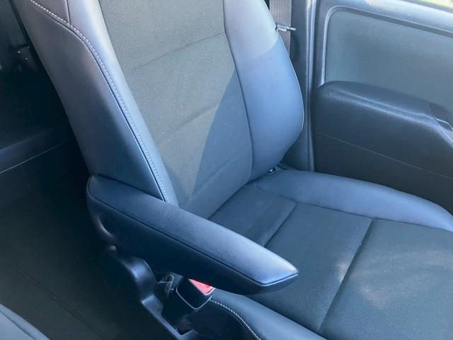 ノア Si ダブルバイビー 純正10インチナビ フルセグ DVD バックカメラ フリップダウン トヨタセーフティ 両側パワースライドドア ハーフレザーシート クルーズコントロール 純正アルミホイール ETC フォグ(38枚目)