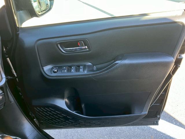 ノア Si ダブルバイビー 純正10インチナビ フルセグ DVD バックカメラ フリップダウン トヨタセーフティ 両側パワースライドドア ハーフレザーシート クルーズコントロール 純正アルミホイール ETC フォグ(43枚目)