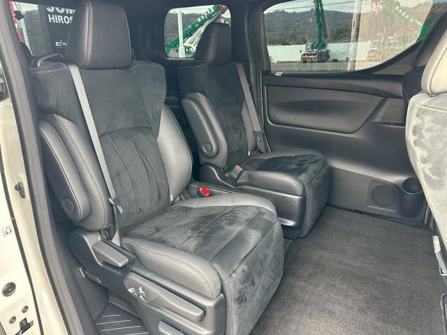 アルファード ２．５Ｓ　タイプゴールドＩＩＩ　※両側電動スライドドア・社外デジタルミラー・ＬＥＤヘッドライト・トヨタセーフティーセンス・純正ディスプレイオーディオ・バックモニター・Ｂｌｕｅｔｏｏｔｈ・ＨＤＭＩ・純正後席モニター・ビルトインＥＴＣ（10枚目）