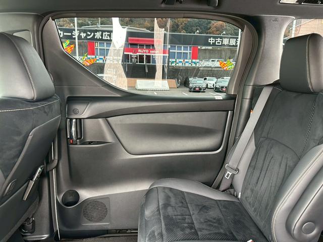 アルファード ２．５Ｓ　タイプゴールドＩＩＩ　※両側電動スライドドア・社外デジタルミラー・ＬＥＤヘッドライト・トヨタセーフティーセンス・純正ディスプレイオーディオ・バックモニター・Ｂｌｕｅｔｏｏｔｈ・ＨＤＭＩ・純正後席モニター・ビルトインＥＴＣ（17枚目）