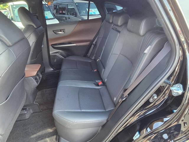 ハリアーハイブリッド Ｚ　レザーパッケージ　純正１２．３インチディスプレイオーディオ　フルセグＴＶ　パノラミックビューモニター　モデリスタエアロ　デジタルインナーミラー　ＪＢＬサウンド　セーフティーセンス　１９インチＡＷ　ＥＴＣ　エアシート（7枚目）