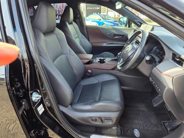 ハリアーハイブリッド Ｚ　レザーパッケージ　純正１２．３インチディスプレイオーディオ　フルセグＴＶ　パノラミックビューモニター　モデリスタエアロ　デジタルインナーミラー　ＪＢＬサウンド　セーフティーセンス　１９インチＡＷ　ＥＴＣ　エアシート（9枚目）