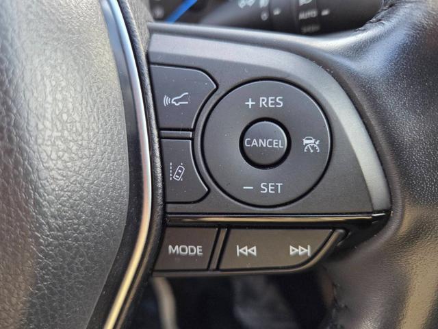 ハリアーハイブリッド Ｚ　レザーパッケージ　純正１２．３インチディスプレイオーディオ　フルセグＴＶ　パノラミックビューモニター　モデリスタエアロ　デジタルインナーミラー　ＪＢＬサウンド　セーフティーセンス　１９インチＡＷ　ＥＴＣ　エアシート（14枚目）