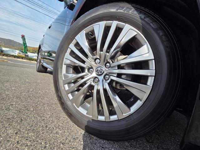 ハリアーハイブリッド Ｚ　レザーパッケージ　純正１２．３インチディスプレイオーディオ　フルセグＴＶ　パノラミックビューモニター　モデリスタエアロ　デジタルインナーミラー　ＪＢＬサウンド　セーフティーセンス　１９インチＡＷ　ＥＴＣ　エアシート（28枚目）