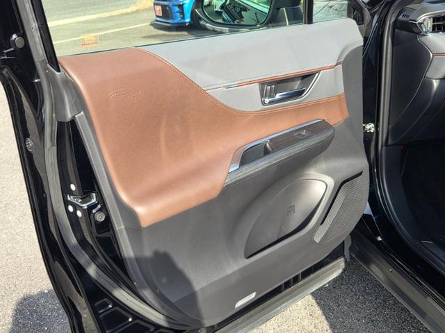 ハリアーハイブリッド Ｚ　レザーパッケージ　純正１２．３インチディスプレイオーディオ　フルセグＴＶ　パノラミックビューモニター　モデリスタエアロ　デジタルインナーミラー　ＪＢＬサウンド　セーフティーセンス　１９インチＡＷ　ＥＴＣ　エアシート（37枚目）