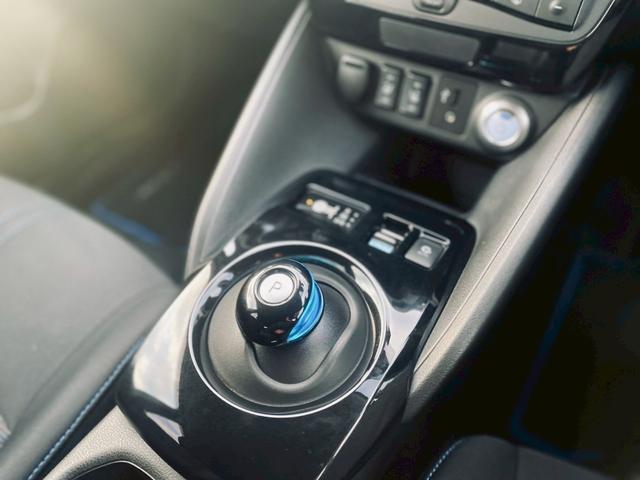 リーフ G 純正ニッサンコネクトナビ/プロパイロット/2トーンルーフ/純正17インチナビ/インテリジェントルームミラー(54枚目)