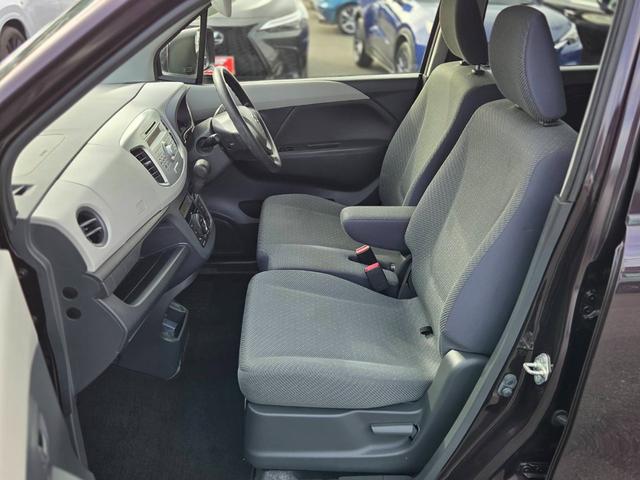 ワゴンＲ ＦＸ　純正ＣＤデッキ　アイドリングストップ　シートヒーター　キーレス（6枚目）