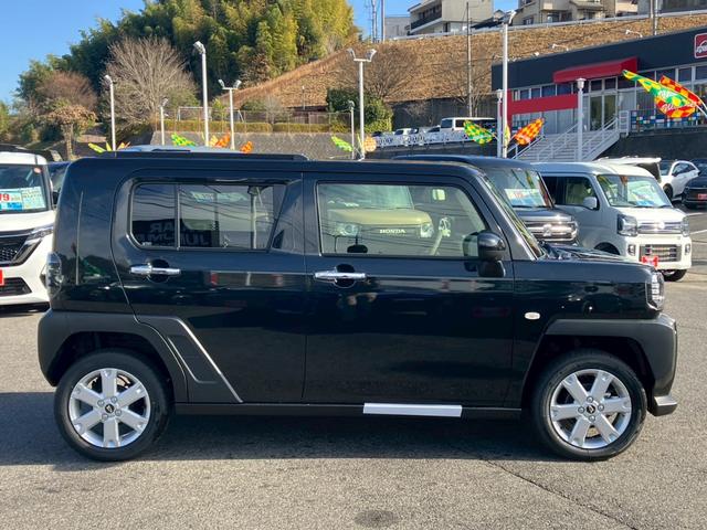 タフト Ｇ　クロムベンチャー　未使用車　スマートアシスト３　パノラミックビューモニター　コーナーセンサー　ステアリングスイッチ　クルーズコントロール　サイドエアバック　アイドリングストップ　純正アルミホイール　ガラスルーフ（6枚目）