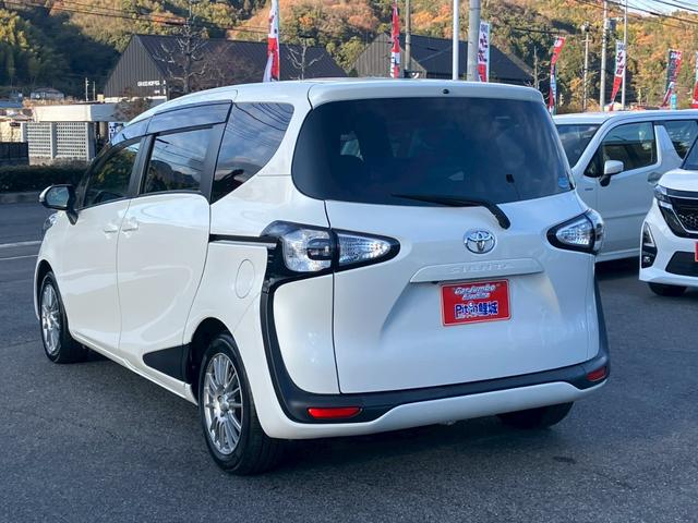 シエンタ Ｇ　純正ナビ　フルセグＴＶ　ＤＶＤ　Ｂｌｕｅｔｏｏｔｈ　バックカメラ　社外アルミホイール　両側パワースライドドア　ＥＴＣ　ステアリングスイッチ（7枚目）