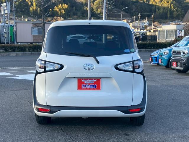 シエンタ Ｇ　純正ナビ　フルセグＴＶ　ＤＶＤ　Ｂｌｕｅｔｏｏｔｈ　バックカメラ　社外アルミホイール　両側パワースライドドア　ＥＴＣ　ステアリングスイッチ（8枚目）