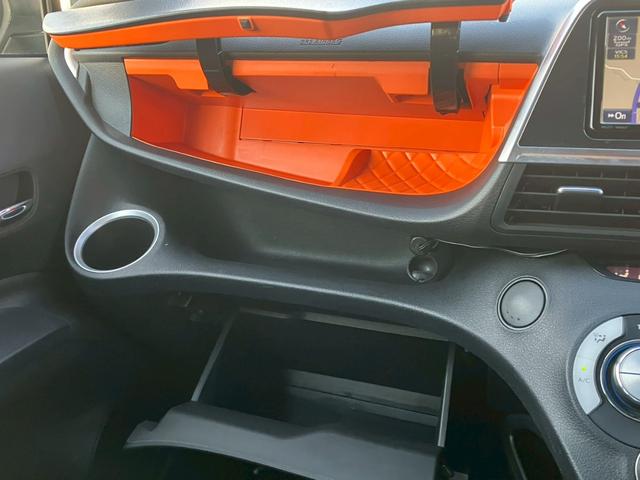 シエンタ Ｇ　純正ナビ　フルセグＴＶ　ＤＶＤ　Ｂｌｕｅｔｏｏｔｈ　バックカメラ　社外アルミホイール　両側パワースライドドア　ＥＴＣ　ステアリングスイッチ（38枚目）