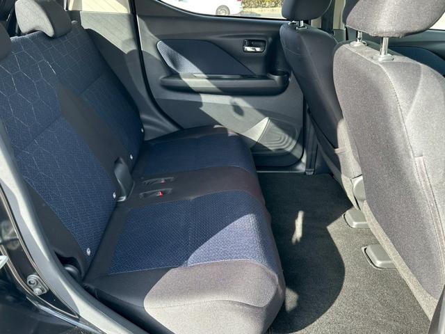 eKクロス T ※LEDヘッドライト・オートエアコン・オートライト・純正ナビ・アラウンドビューモニター・プライバシーガラス・ETC・ドライブレコーダー・ISOFIX・キーレスプッシュスタート・スマートキー・ABS(8枚目)