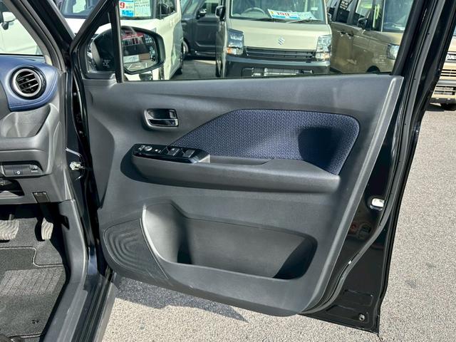 eKクロス T ※LEDヘッドライト・オートエアコン・オートライト・純正ナビ・アラウンドビューモニター・プライバシーガラス・ETC・ドライブレコーダー・ISOFIX・キーレスプッシュスタート・スマートキー・ABS(10枚目)