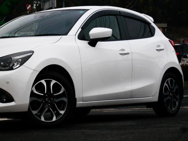 デミオ ＸＤツーリング　ディーゼル　純正ナビ　フルセグＴＶ　コーナーセンサー　ＬＥＤライト　純正アルミ　純正ＣＤ＆ＤＶＤプレーヤー（10枚目）