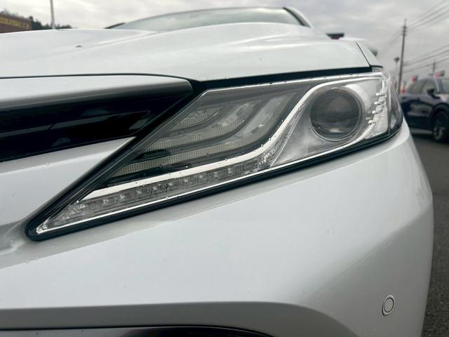 カムリ Ｇレザーパッケージ　純正メーカーナビ　ＬＥＤヘッドライト　フルセグＴＶ　テレビキャンセラー　バックモニター　ヘッドアップディスプレイ　ブラインドスポットモニター　前席パワーシート　シートヒーター　ベージュ革シート（9枚目）