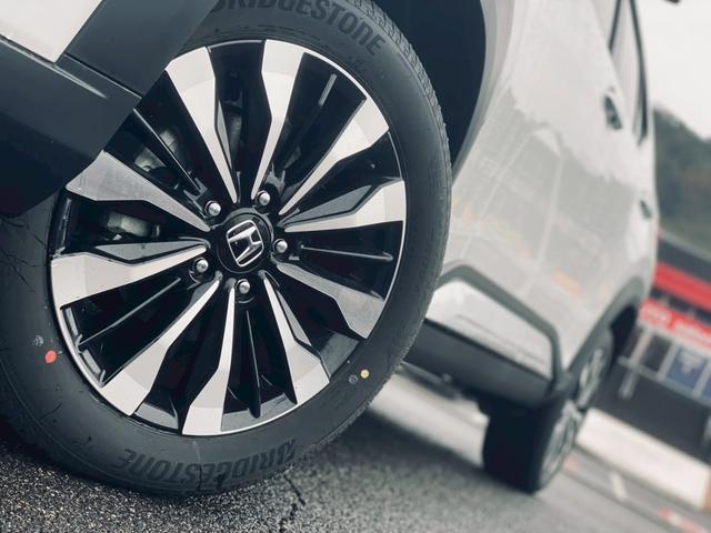 ＷＲ－Ｖ Ｚ＋　ホンダセンシング／アダプティブクルーズコントロール／プッシュスタート／Ｗエアバック／純正１７インチＡＷ／集中ドアロック／盗難防止システム／シルバーエクステリア／ルーフレール／ＬＥＤヘッドライト（26枚目）