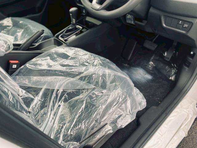 ＷＲ－Ｖ Ｚ＋　ホンダセンシング／アダプティブクルーズコントロール／プッシュスタート／Ｗエアバック／純正１７インチＡＷ／集中ドアロック／盗難防止システム／シルバーエクステリア／ルーフレール／ＬＥＤヘッドライト（35枚目）