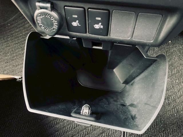 ルーミー カスタムＧ　純正９インチディスプレイオーディオ／パノラミックビューモニター／スマートアシスト／両側電動スライドドア／電子パーキングブレーキ／フルセグＴＶ／ワンオーナー／ＥＴＣ／スペアキー／ヘッドライトＬＥＤ（60枚目）