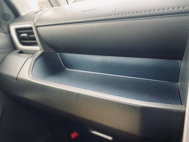 ルーミー カスタムＧ　純正９インチディスプレイオーディオ／パノラミックビューモニター／スマートアシスト／両側電動スライドドア／電子パーキングブレーキ／フルセグＴＶ／ワンオーナー／ＥＴＣ／スペアキー／ヘッドライトＬＥＤ（63枚目）