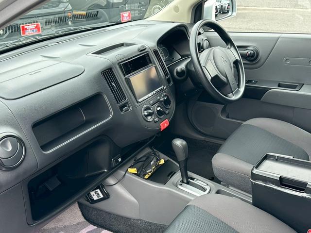 ランサーカーゴ １５Ｍ　※デュアルエアバッグ・ＡＢＳ・ＥＴＣ・社外ＨＩＤヘッドライト・社外ナビ・フルセグＴＶ・ヘッドライトレベライザー（7枚目）