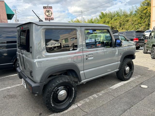 ジムニー XC 社外ナビ・フルセグTV(走行中OK)・Bカメラ・Bluetooth接続・DVD再生・LEDヘッドライト・LEDフォグ・社外16インチホイール・クルーズコントロール・シートヒーター・背面タイヤあり!!(8枚目)