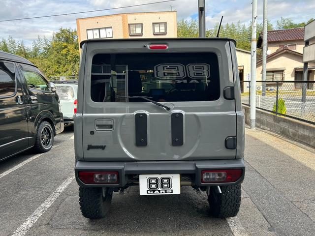 ジムニー XC 社外ナビ・フルセグTV(走行中OK)・Bカメラ・Bluetooth接続・DVD再生・LEDヘッドライト・LEDフォグ・社外16インチホイール・クルーズコントロール・シートヒーター・背面タイヤあり!!(9枚目)