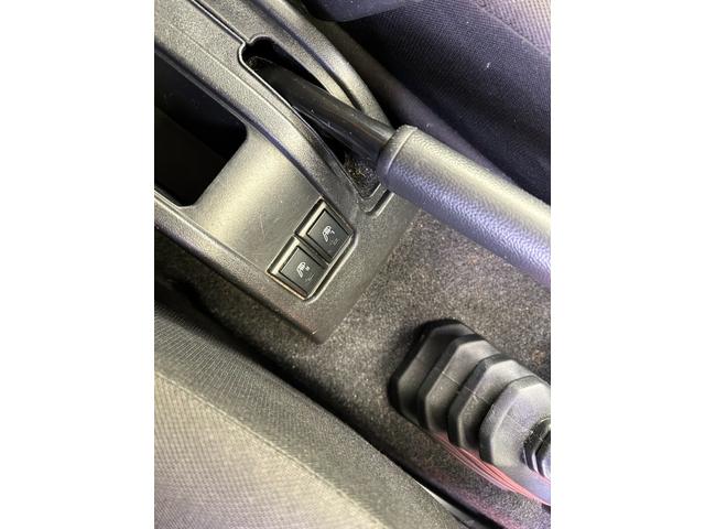 ジムニー XC 社外ナビ・フルセグTV(走行中OK)・Bカメラ・Bluetooth接続・DVD再生・LEDヘッドライト・LEDフォグ・社外16インチホイール・クルーズコントロール・シートヒーター・背面タイヤあり!!(27枚目)