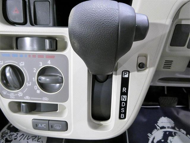 L SAIII 禁煙車 バックカメラ オートライト リモコンキー 盗難防止システム アイドリングストップ 電動格納ミラー CDプレイヤー DVD再生 AUX入力端子 ドアバイザー プライバシーガラス(6枚目)