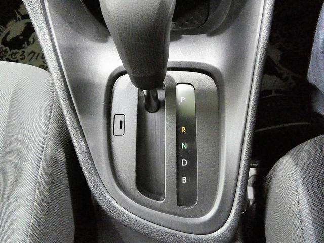 X 禁煙車 ディスプレイオーディオ トヨタセーフティセンス バックカメラ スマートキー 盗難防止システム アイドリングストップ 電動格納ミラー Bluetooth再生 ドアバイザー プライバシーガラス(11枚目)