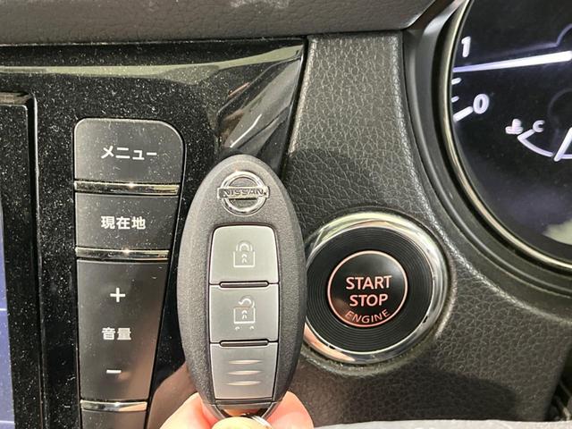 20X エマージェンシーブレーキパッケージ 禁煙車 7人乗 4WD 運転席助手席シートヒーター LEDヘッドライト SDナビ フルセグ Bluetooth再生 DVD再生 後席モニター ドゥアルエアコン バックカメラ 電動格納ミラー(5枚目)