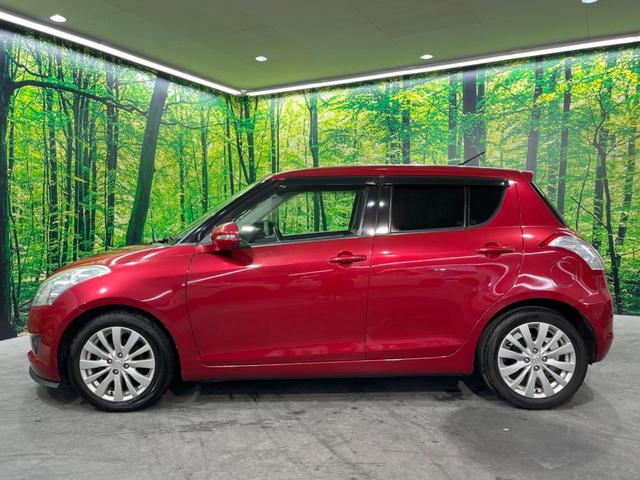 スイフト ＸＬ　衝突被害軽減システム　ドラレコ　スマートキー　ＨＩＤヘッド　ＥＴＣ　オートエアコン　純正１６インチアルミ　Ｂｌｕｅｔｏｏｔｈ　ＣＤ　ＤＶＤ再生（13枚目）