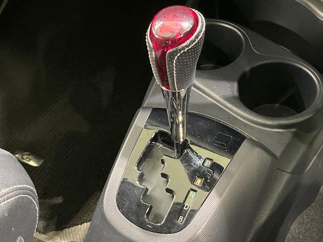 アクア G G’s バックカメラ 衝突被害軽減システム ハーフレザーシート ドラレコ LEDヘッド ビルトインETC オートライト オートエアコン 純正17インチアルミ Bluetooth CD DVD再生 フルセグ(37枚目)