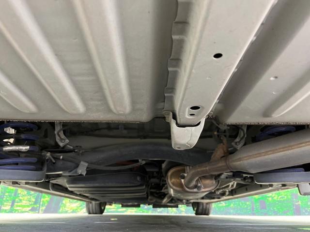 ヴォクシー ハイブリッドV 後席モニター バックカメラ 衝突被害軽減システム スマートキー LEDヘッド ビルトインETC クルコン オートライト デュアルエアコン Bluetooth CD DVD再生 フルセグ LEDフォグ(21枚目)