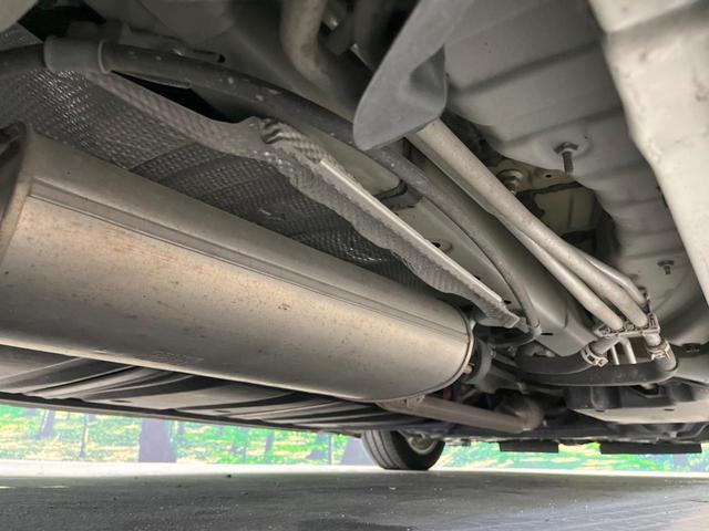 ヴォクシー ハイブリッドV 後席モニター バックカメラ 衝突被害軽減システム スマートキー LEDヘッド ビルトインETC クルコン オートライト デュアルエアコン Bluetooth CD DVD再生 フルセグ LEDフォグ(23枚目)