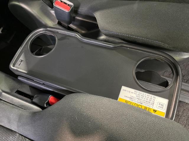 ヴォクシー ハイブリッドV 後席モニター バックカメラ 衝突被害軽減システム スマートキー LEDヘッド ビルトインETC クルコン オートライト デュアルエアコン Bluetooth CD DVD再生 フルセグ LEDフォグ(27枚目)