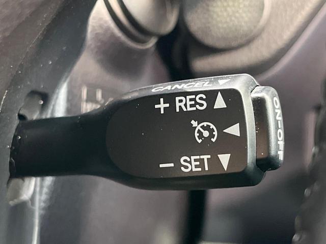 ヴォクシー ハイブリッドV 後席モニター バックカメラ 衝突被害軽減システム スマートキー LEDヘッド ビルトインETC クルコン オートライト デュアルエアコン Bluetooth CD DVD再生 フルセグ LEDフォグ(37枚目)