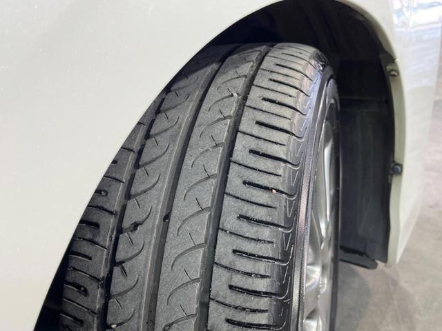 ヴォクシー ハイブリッドV 後席モニター バックカメラ 衝突被害軽減システム スマートキー LEDヘッド ビルトインETC クルコン オートライト デュアルエアコン Bluetooth CD DVD再生 フルセグ LEDフォグ(54枚目)