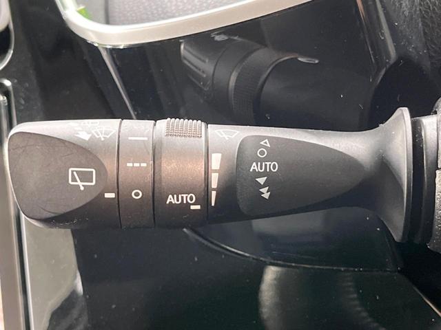 プリウス Sセーフティプラス SDナビ バックカメラ 衝突被害軽減システム コーナーセンサー スマートキー LEDヘッド ビルトインETC オートライト オートエアコン Bluetooth CD DVD再生 フルセグ(37枚目)