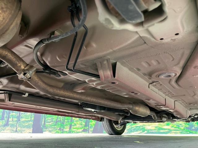 親切・丁寧な専門メカニックスタッフが応対！・車検・点検整備・事故等の修理などアフターサービスも安心。お車のカスタマイズもネクステージのサービススタッフまでご相談ください！