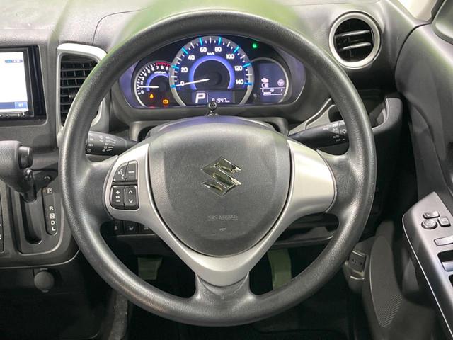 ステアリングも使用感が少なく、きれいな状態となっております♪