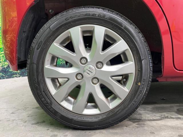 【純正アルミホイール】外観にマッチしたアルミホイールを装着しております。各種アルミホイールや、スタッドレスタイヤも取扱いしております。是非ご相談ください♪