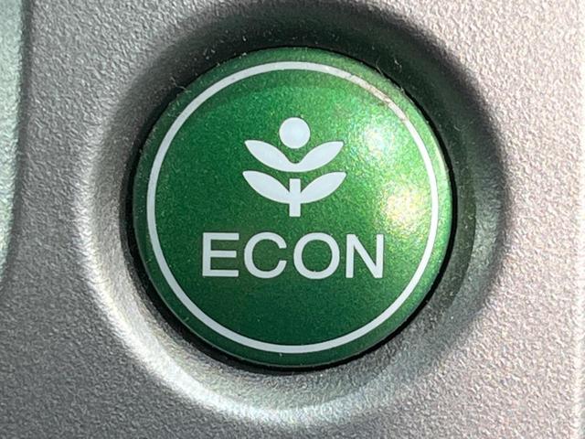 ステップワゴンスパーダ Ｚ　ナビ　両側電動ドア　バックカメラ　ＨＩＤヘッド　ビルトインＥＴＣ　クルコン　純正１６インチアルミ　オートライト　オートエアコン　Ｂｌｕｅｔｏｏｔｈ　ＣＤ　ＤＶＤ再生（30枚目）