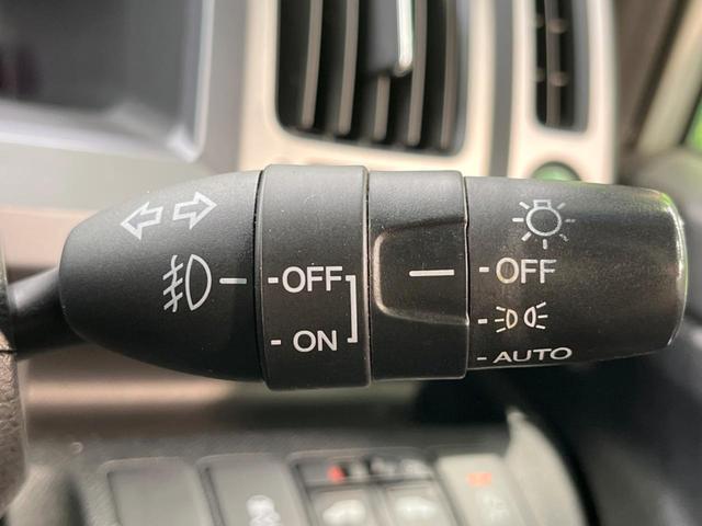 ステップワゴンスパーダ Ｚ　ナビ　両側電動ドア　バックカメラ　ＨＩＤヘッド　ビルトインＥＴＣ　クルコン　純正１６インチアルミ　オートライト　オートエアコン　Ｂｌｕｅｔｏｏｔｈ　ＣＤ　ＤＶＤ再生（37枚目）