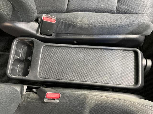 ステップワゴンスパーダ Ｚ　ナビ　両側電動ドア　バックカメラ　ＨＩＤヘッド　ビルトインＥＴＣ　クルコン　純正１６インチアルミ　オートライト　オートエアコン　Ｂｌｕｅｔｏｏｔｈ　ＣＤ　ＤＶＤ再生（45枚目）