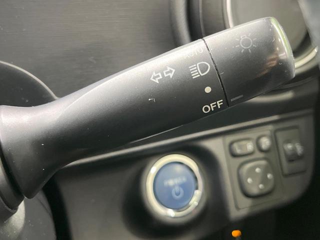 アクア Ｇブラックソフトレザーセレクション　バックカメラ　ハーフレザーシート　ＨＩＤヘッド　ＥＴＣ　純正１５インチアルミ　オートエアコン　ＣＤ　ＤＶＤ再生　地デジ（20枚目）