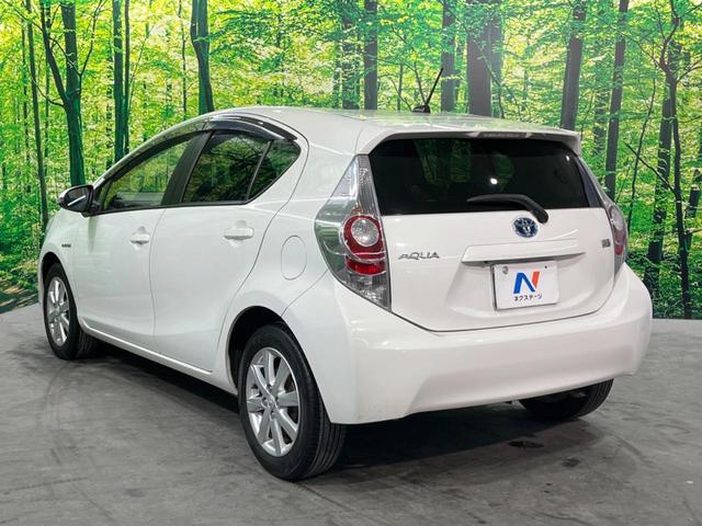 アクア Ｇブラックソフトレザーセレクション　バックカメラ　ハーフレザーシート　ＨＩＤヘッド　ＥＴＣ　純正１５インチアルミ　オートエアコン　ＣＤ　ＤＶＤ再生　地デジ（26枚目）