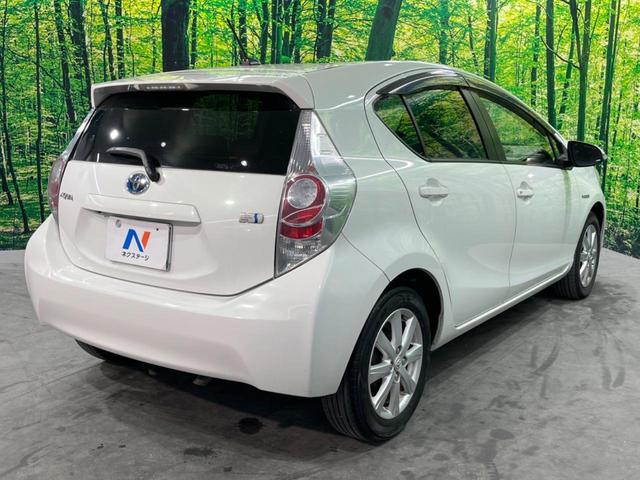 アクア Ｇブラックソフトレザーセレクション　バックカメラ　ハーフレザーシート　ＨＩＤヘッド　ＥＴＣ　純正１５インチアルミ　オートエアコン　ＣＤ　ＤＶＤ再生　地デジ（27枚目）