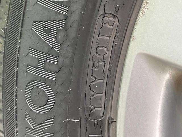 アクア Ｇブラックソフトレザーセレクション　バックカメラ　ハーフレザーシート　ＨＩＤヘッド　ＥＴＣ　純正１５インチアルミ　オートエアコン　ＣＤ　ＤＶＤ再生　地デジ（37枚目）