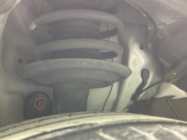 アクア Ｇブラックソフトレザーセレクション　バックカメラ　ハーフレザーシート　ＨＩＤヘッド　ＥＴＣ　純正１５インチアルミ　オートエアコン　ＣＤ　ＤＶＤ再生　地デジ（38枚目）