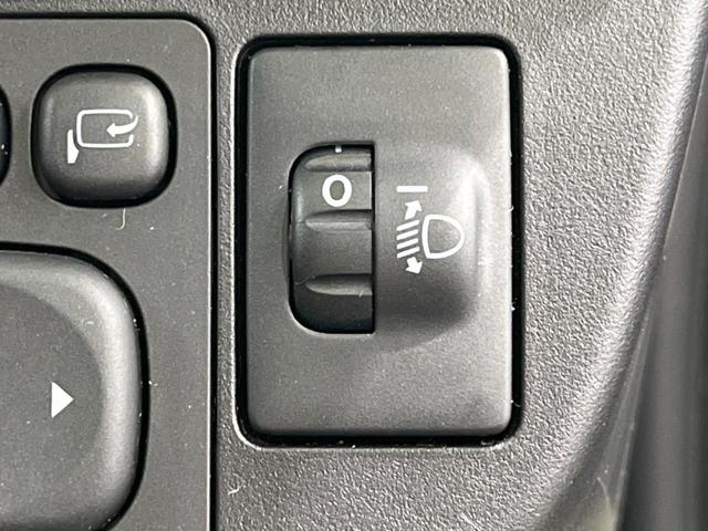 アクア Ｇブラックソフトレザーセレクション　バックカメラ　ハーフレザーシート　ＨＩＤヘッド　ＥＴＣ　純正１５インチアルミ　オートエアコン　ＣＤ　ＤＶＤ再生　地デジ（41枚目）